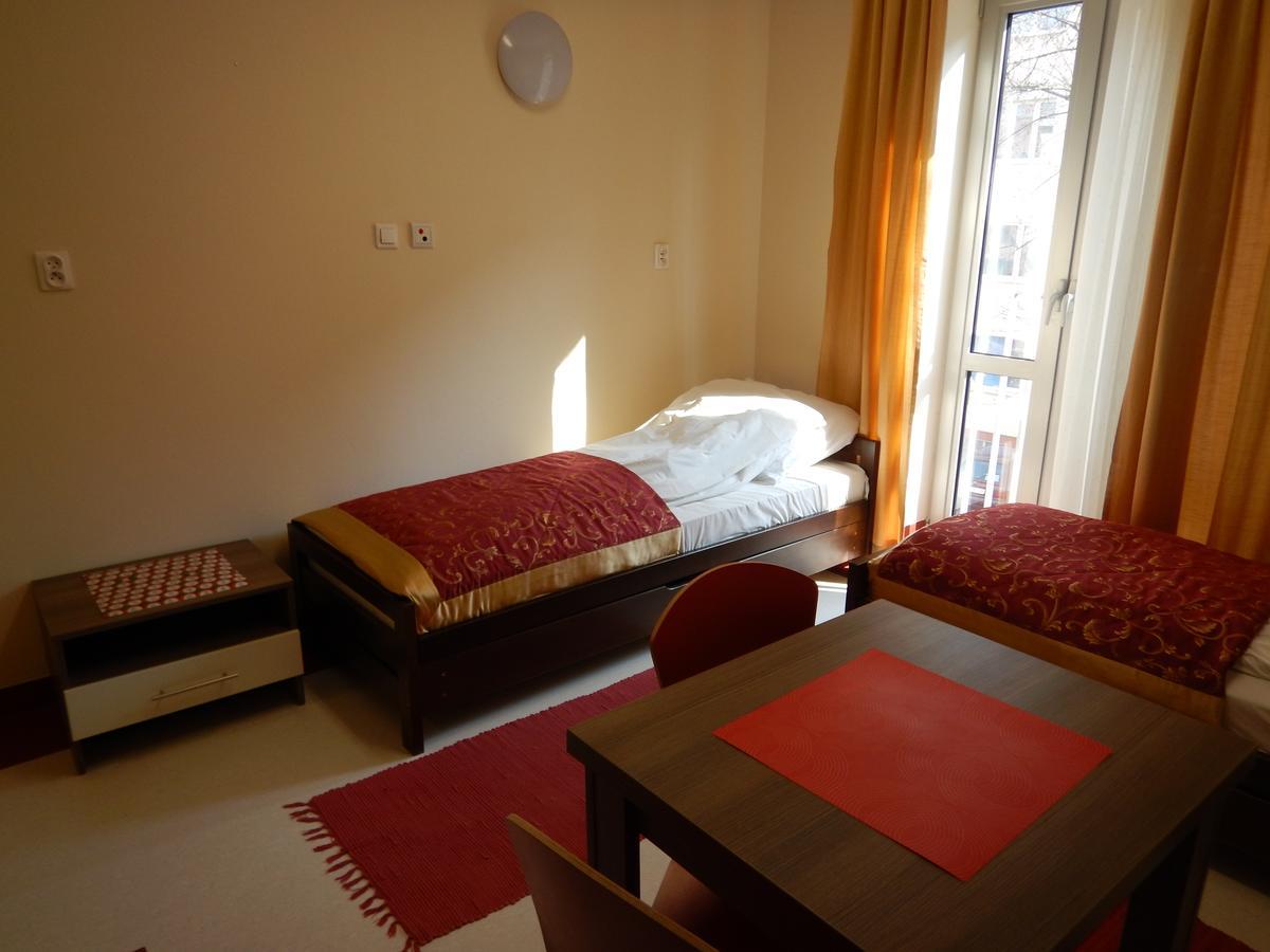 Hostel Sklodowska 卢布林 外观 照片