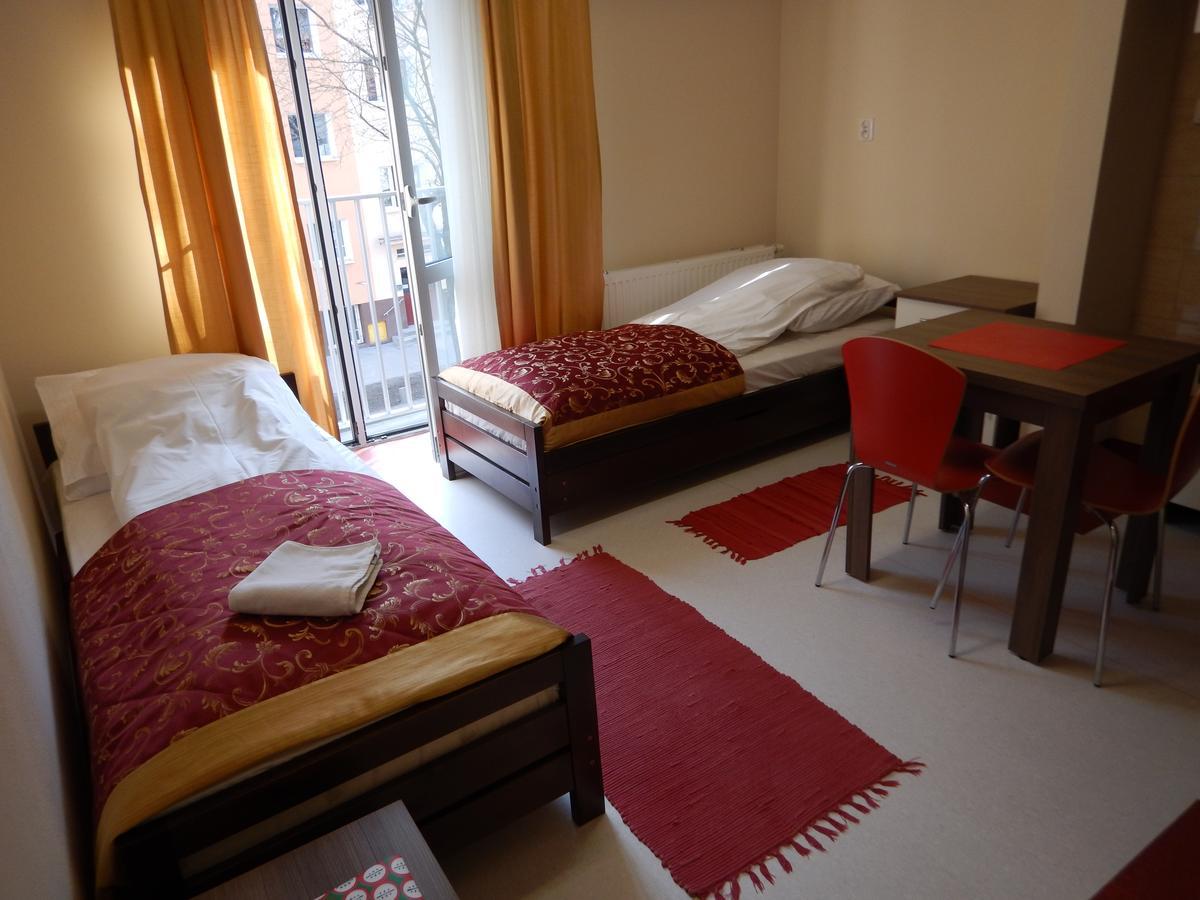 Hostel Sklodowska 卢布林 外观 照片